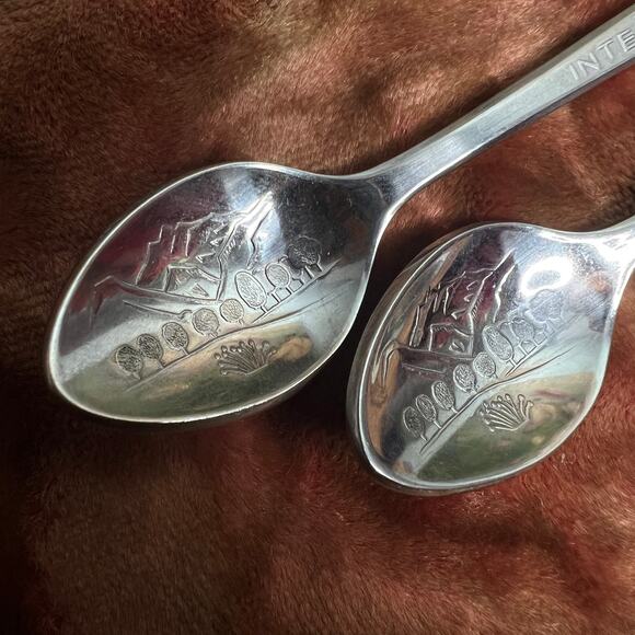 Vintage Pair of Rolex Interlaken Switzerland Bucherer Tea Spoons Souvenir - Picture 7 of 10